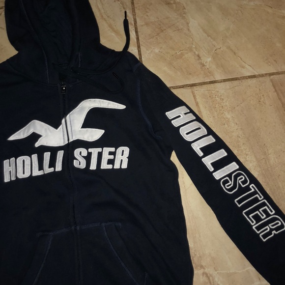Hollister sweatshirt - Picture 2 of 3